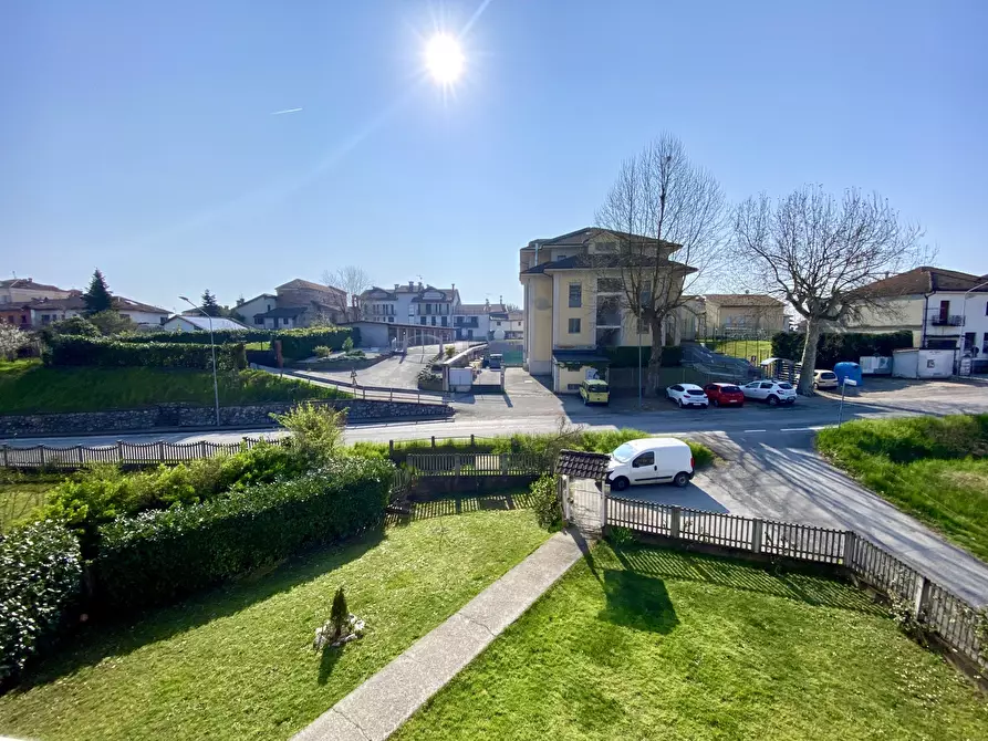 Immagine 12 di Trilocale in vendita  in Via Luigi Einaudi 2 a Lequio Tanaro