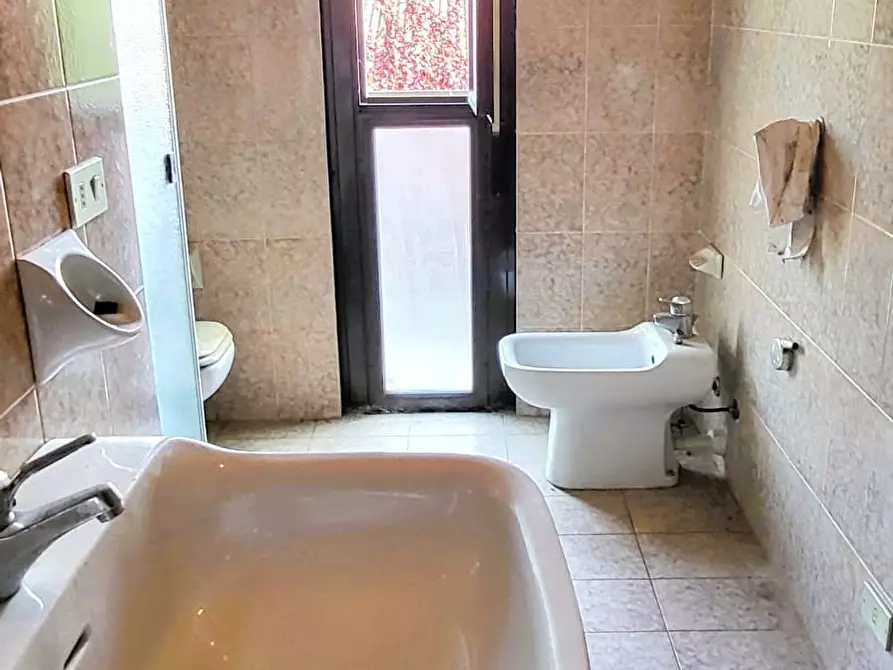 Immagine 16 di Quadrilocale in vendita  in Via Pietro Nenni 38 a Fontanellato