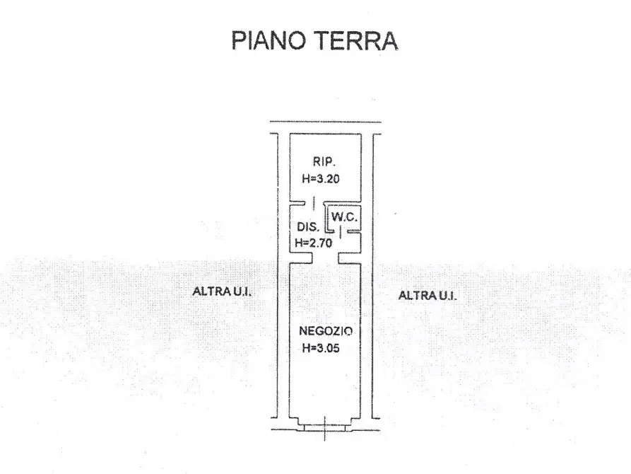 Immagine 2 di Locale commerciale in vendita  a Senigallia