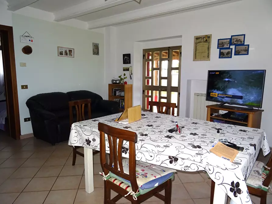 Immagine 4 di Casa indipendente in vendita  a Trecastelli