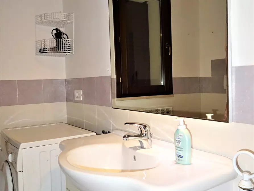 Immagine 12 di Casa indipendente in vendita  a Terre Roveresche