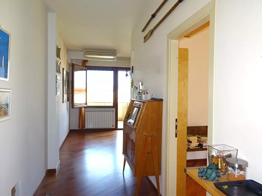 Immagine 3 di Trilocale in vendita  a Senigallia