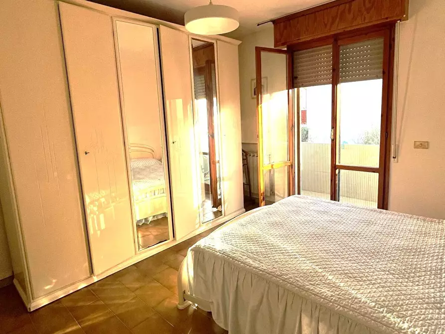 Immagine 11 di Quadrilocale in vendita  a Mondolfo