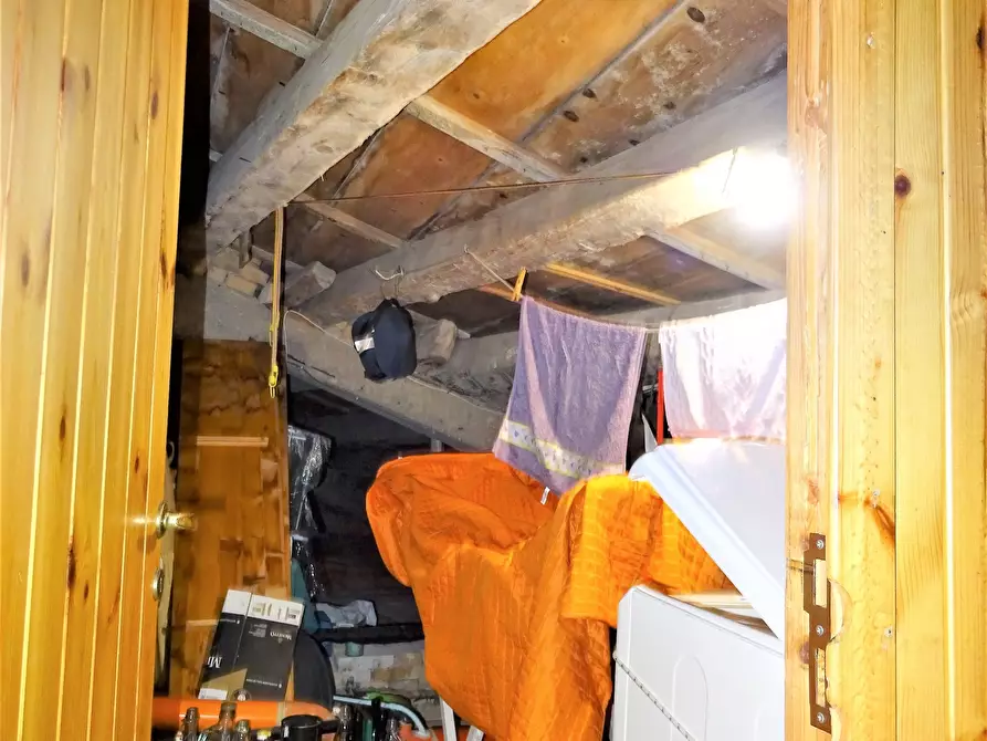 Immagine 25 di Mansarda in vendita  a Senigallia