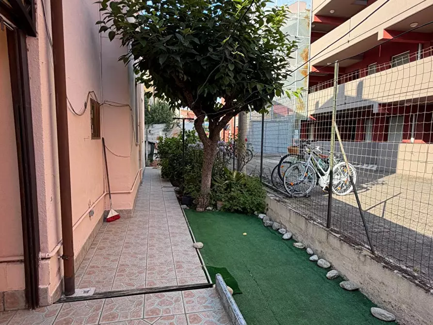 Immagine 9 di Casa trifamiliare in vendita  a Senigallia