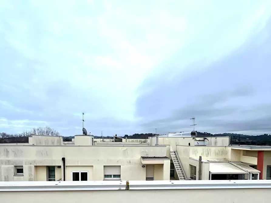 Immagine 4 di Trilocale in vendita  a Senigallia