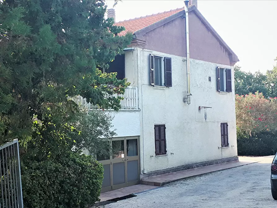 Immagine 15 di Casa trifamiliare in vendita  in Strada del Giardino 180 a Senigallia