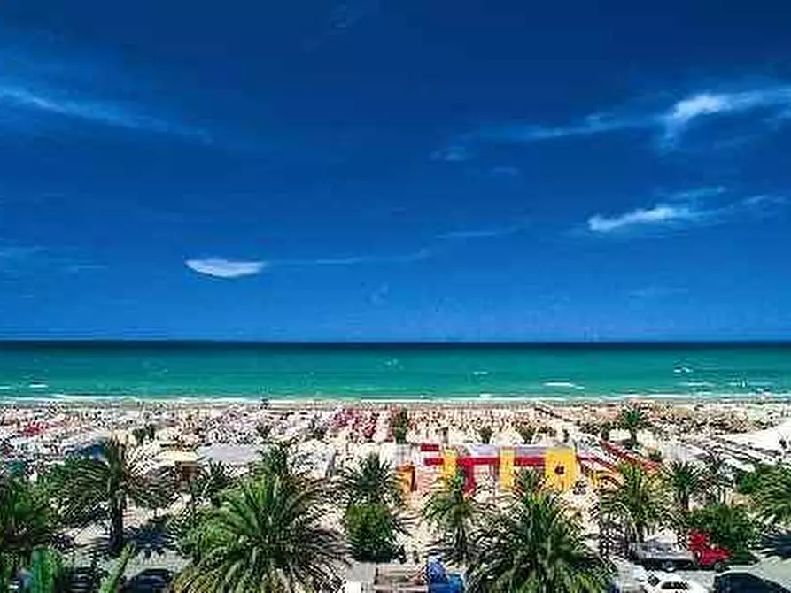 Immagine 3 di Albergo/B&B/Residence in vendita  a San Benedetto Del Tronto