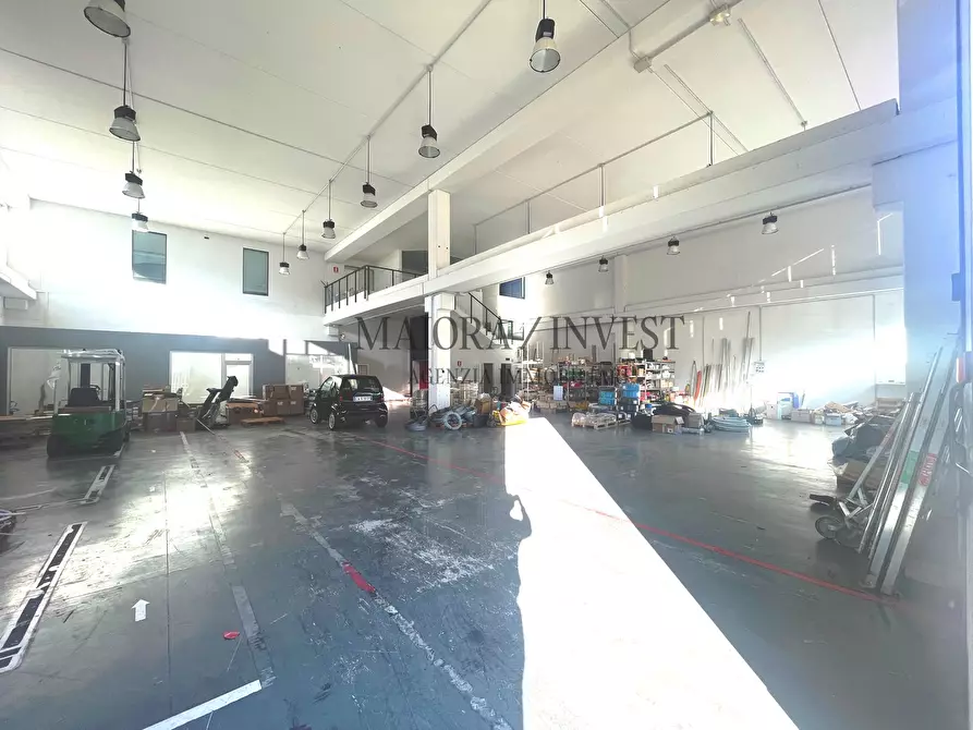 Immagine 2 di Attività artigianale in vendita  a Ripatransone