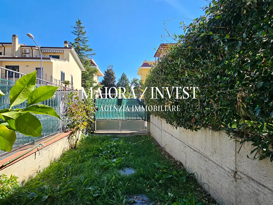 Immagine 16 di Bilocale in vendita  in Via del Perugino a San Benedetto Del Tronto