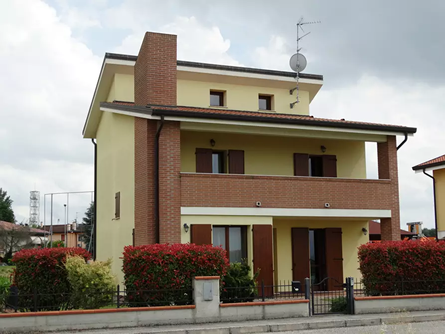 Immagine 1 di Casa indipendente in vendita  in Via della Repubblica 255 a Guarda Veneta