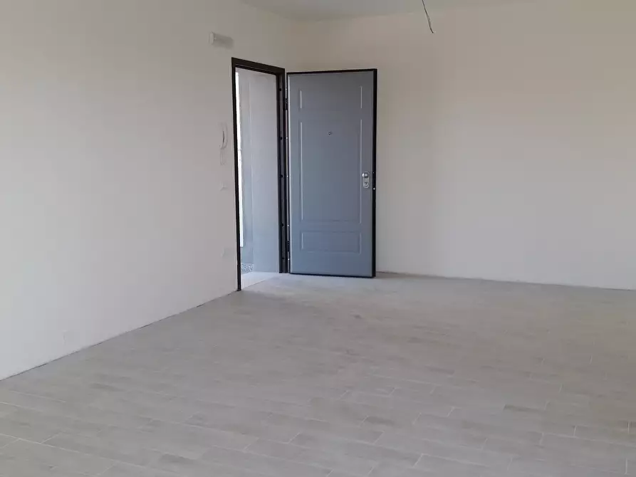 Immagine 4 di Trilocale in vendita  in Via Gramsci a Gavello