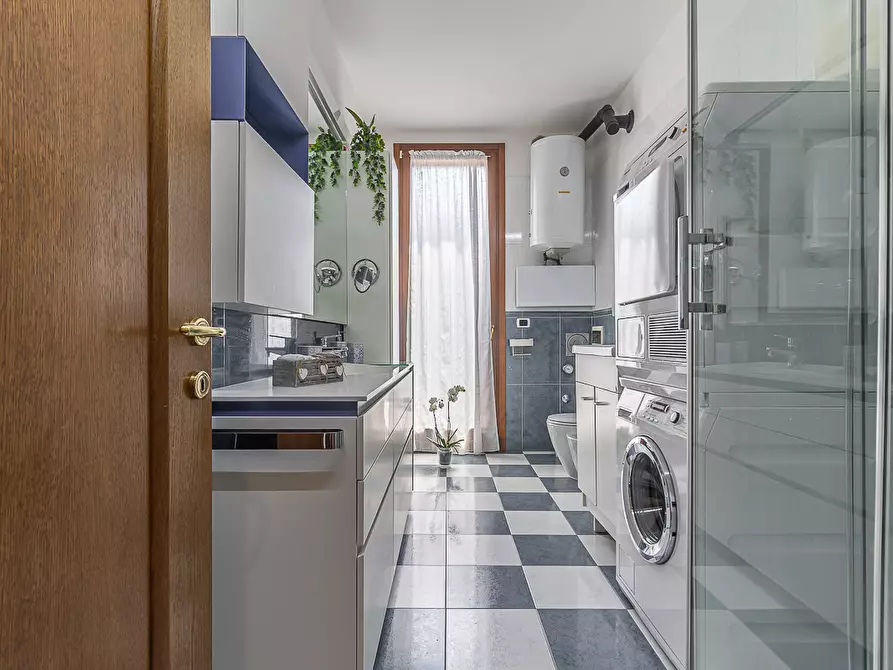 Immagine 12 di Villa in vendita  in Via Claudio Gallerani 2 a Terre Del Reno