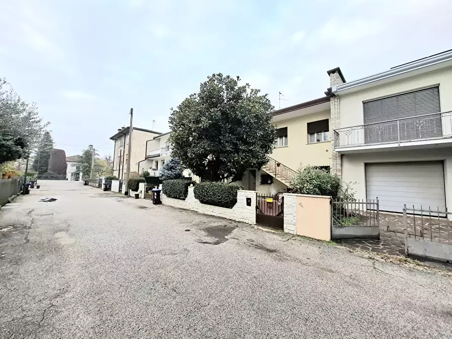 Immagine 3 di Casa bifamiliare in vendita  in Via Martiri di Belfiore 19 a Rovigo