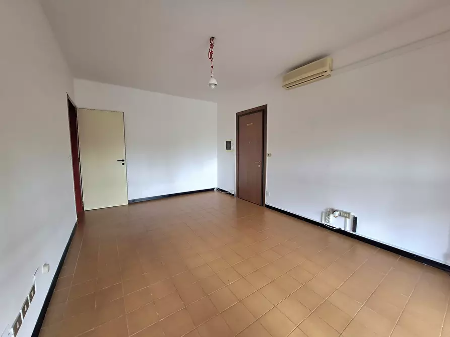 Immagine 6 di Trilocale in vendita  in Via della Costituzione 18A a Rovigo