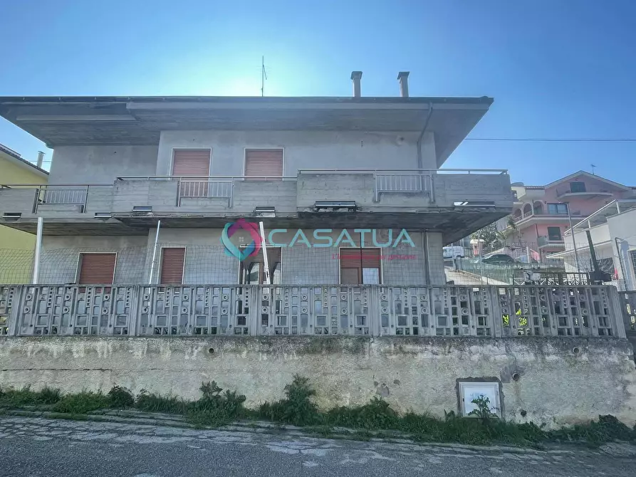 Immagine 93 di Casa indipendente in vendita  a Montesilvano