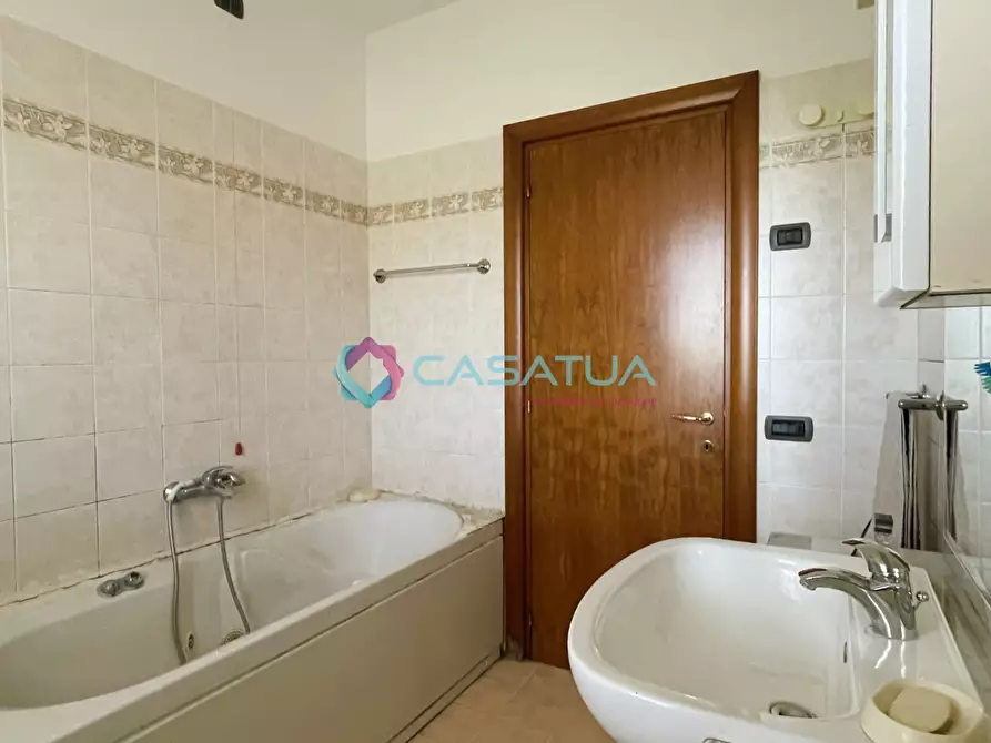 Immagine 30 di Villa in vendita  a Castellalto