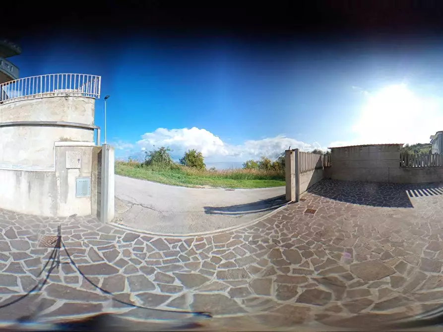 Immagine 50 di Porzione di casa in vendita  a Silvi