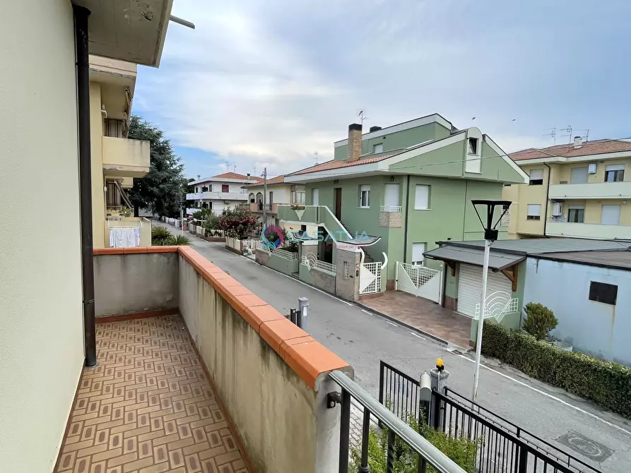 Immagine 15 di Quadrilocale in vendita  a Pineto