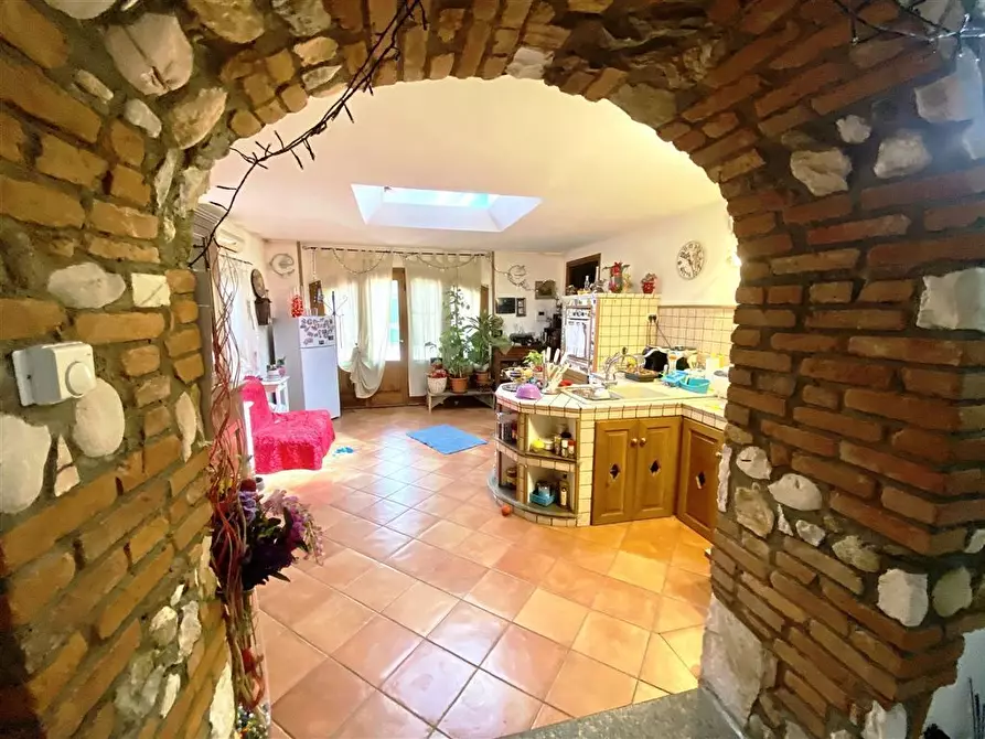 Immagine 14 di Villa in vendita  in Via Paternino 33 a Sarzana