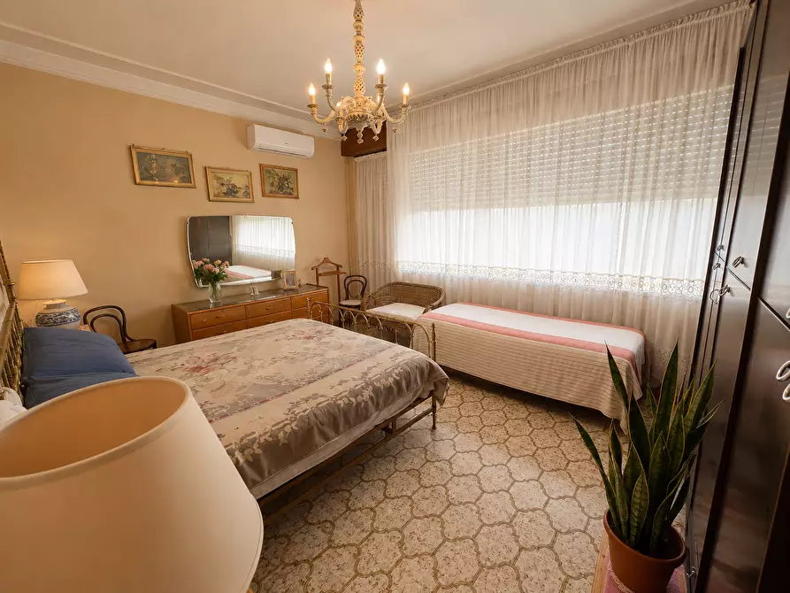 Immagine 38 di Villa in vendita  in Via Acquala 40 a Montignoso