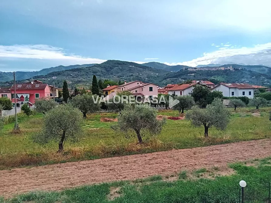 Immagine 12 di Bilocale in vendita  in Via Borghetto 27 a Castelnuovo Magra