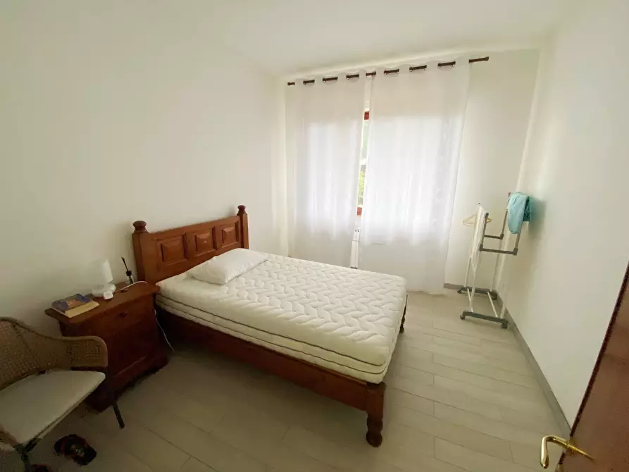 Immagine 9 di Quadrilocale in vendita  in Via delle Pinete 19 a Carrara