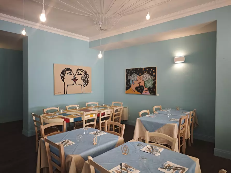 Immagine 30 di Locale commerciale in vendita  in Località Fiascherino 7 a Lerici