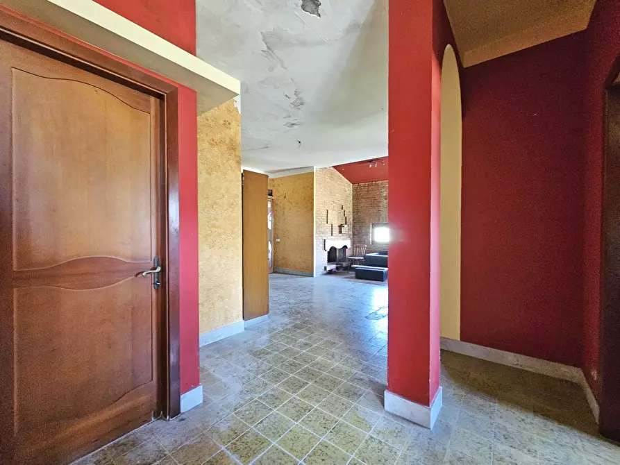 Immagine 16 di Villa in vendita  in Via Dogana 10 a Ortonovo