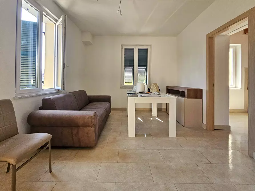 Immagine 8 di Quadrilocale in vendita  in Via Cisa 95 a Sarzana