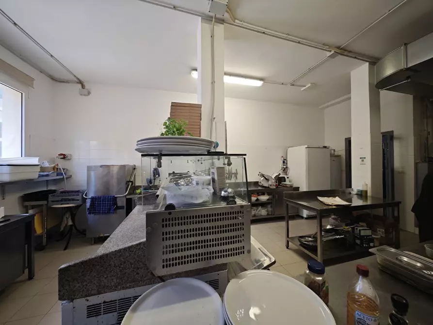 Immagine 83 di Locale commerciale in vendita  in Località Fiascherino 7 a Lerici