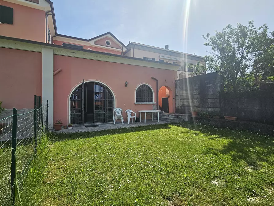 Immagine 29 di Porzione di casa in vendita  in Via Falcinello 144 a Sarzana