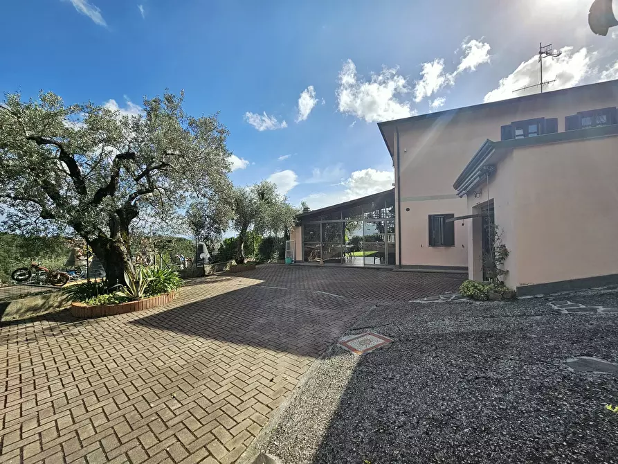 Immagine 61 di Villetta a schiera in vendita  in Via Porredo 152 a Fosdinovo