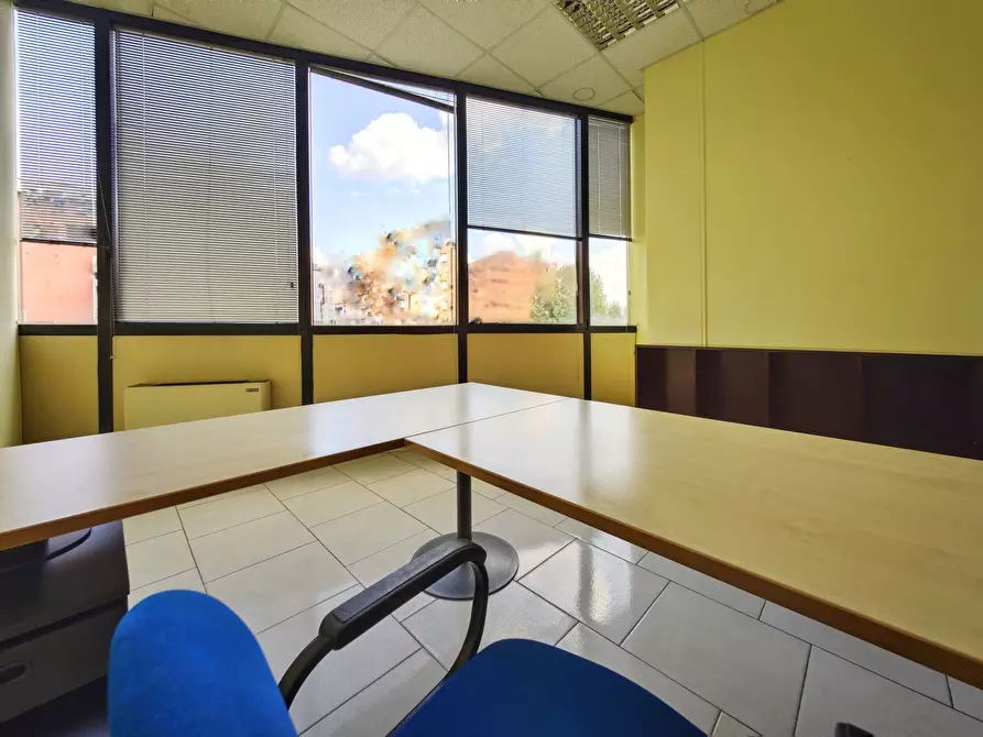 Immagine 25 di Ufficio in vendita  in Via Brigata Partigiana Ugo Muccini 92 a Sarzana