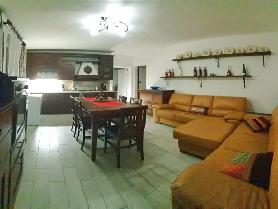 Immagine 5 di Porzione di casa in vendita  in Via Montecavallo a Sarzana