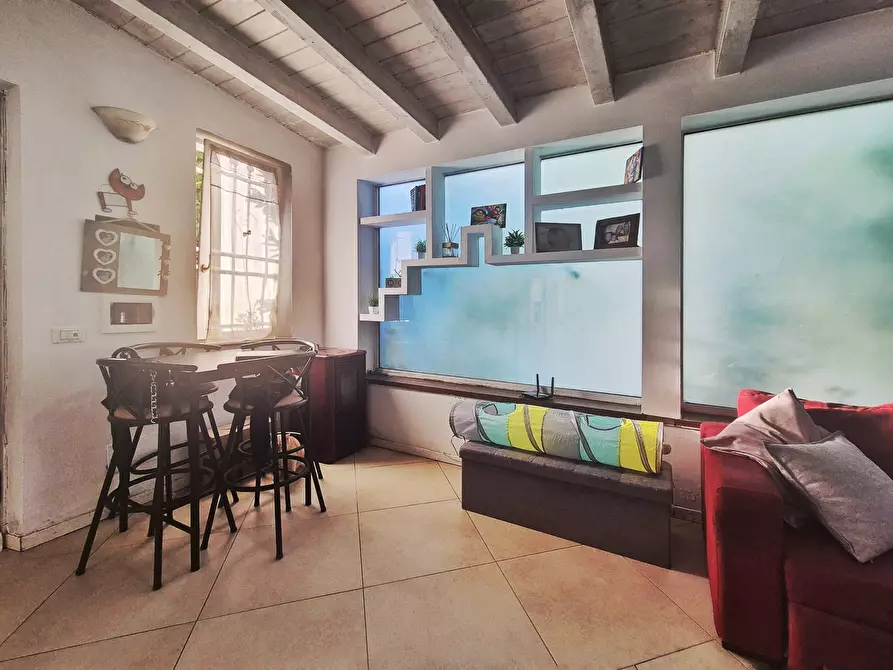 Immagine 5 di Bilocale in vendita  in Via Nave 16 a Sarzana