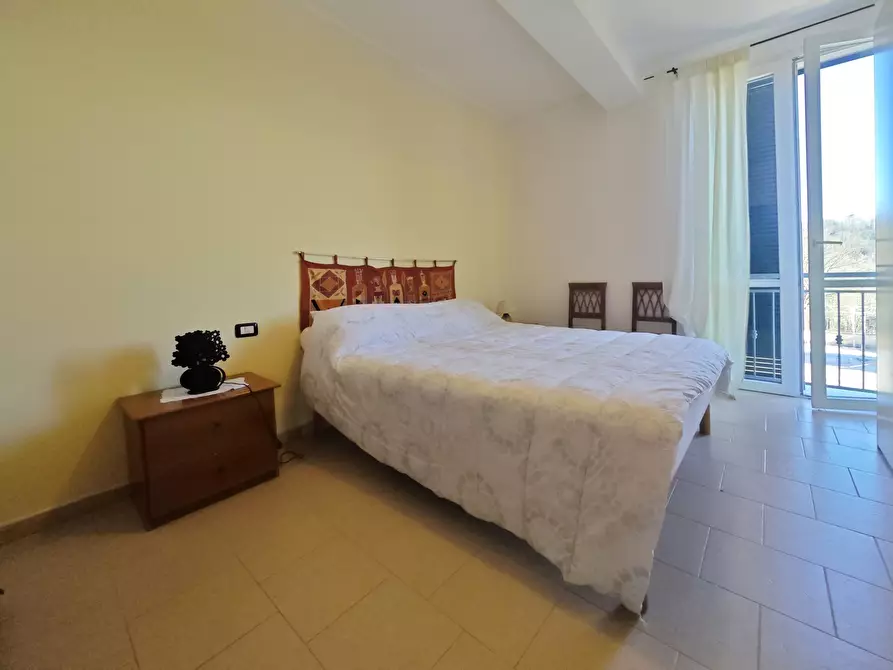 Immagine 10 di Trilocale in vendita  in Via Guerrieri 1 a Licciana Nardi