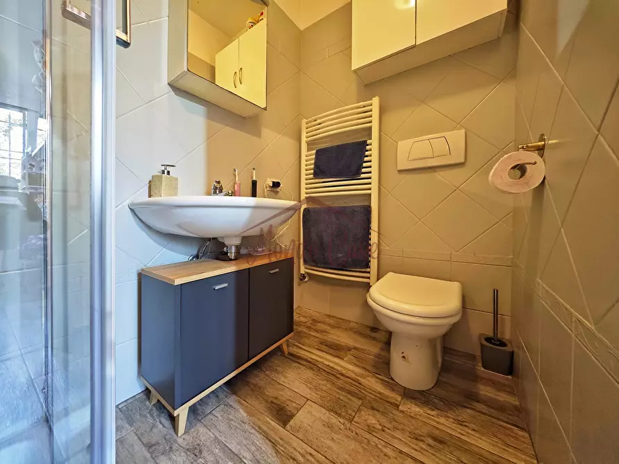 Immagine 52 di Pentalocale in vendita  in Via Socrate Benacci 29 a Sarzana