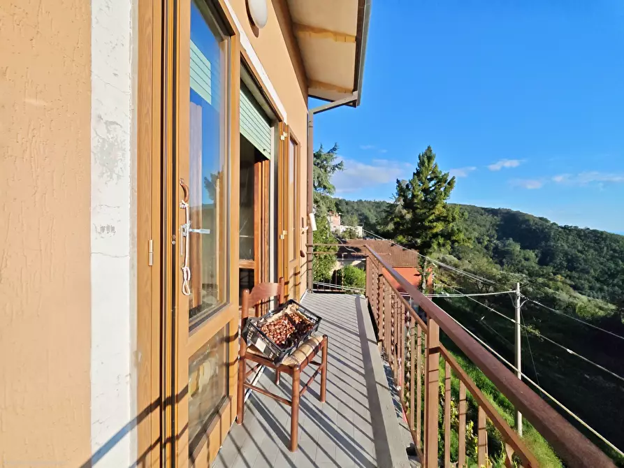 Immagine 22 di Porzione di casa in vendita  in SP23 683 a Castelnuovo Magra