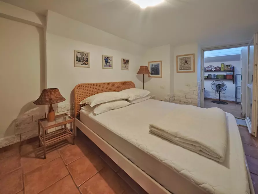 Immagine 32 di Porzione di casa in vendita  in Via Pretura 10 a Ameglia