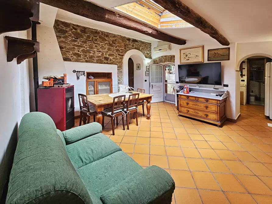 Immagine 12 di Porzione di casa in vendita  in Via Canepari 70 a Fosdinovo