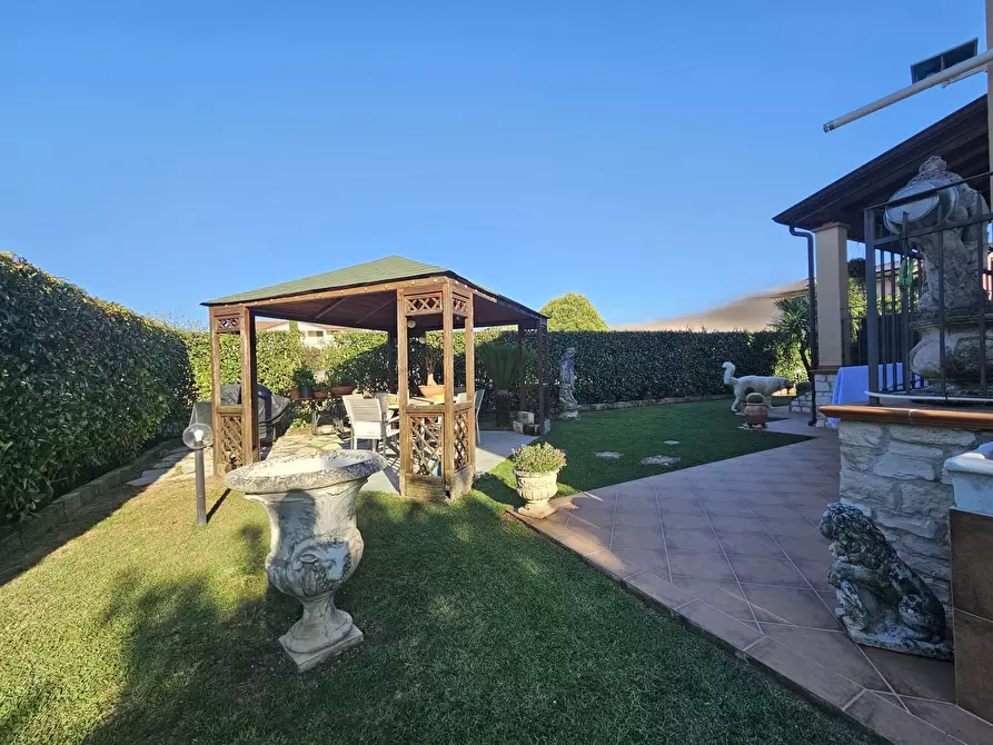 Immagine 5 di Porzione di casa in vendita  in Via Privata Ghiggini 8 a Sarzana