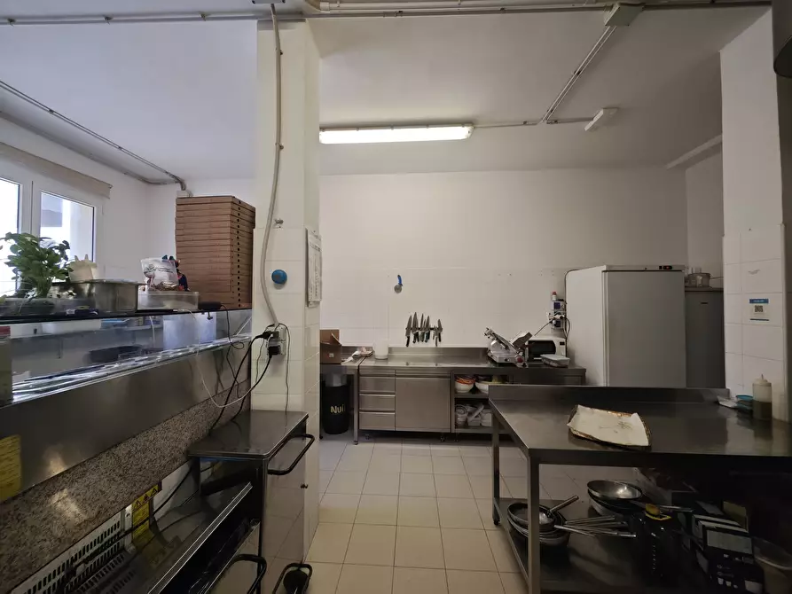 Immagine 81 di Locale commerciale in vendita  in Località Fiascherino 7 a Lerici