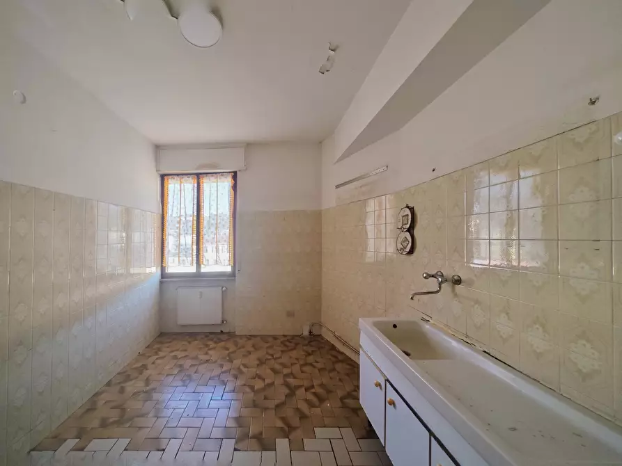 Immagine 15 di Bilocale in vendita  in Stradone D'Oria 120 a La Spezia