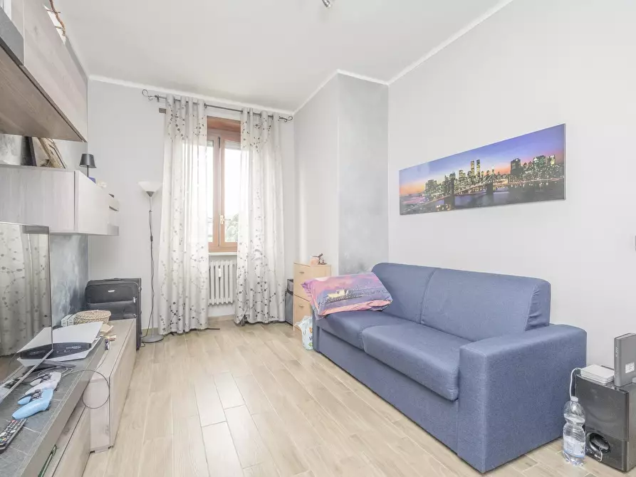 Immagine 16 di Trilocale in vendita  in Largo Borgaro 42 a Torino