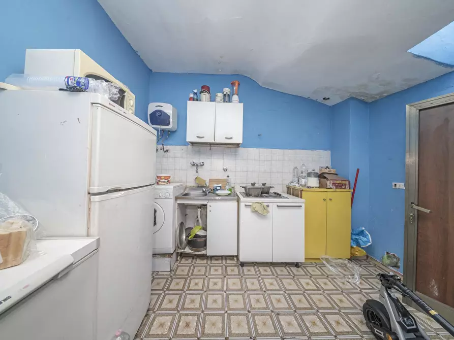 Immagine 6 di Bilocale in vendita  in Via Elvo 12 a Torino