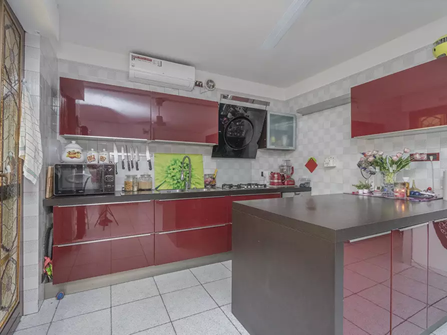 Immagine 15 di Quadrilocale in vendita  in Via Bollengo 20 a Torino