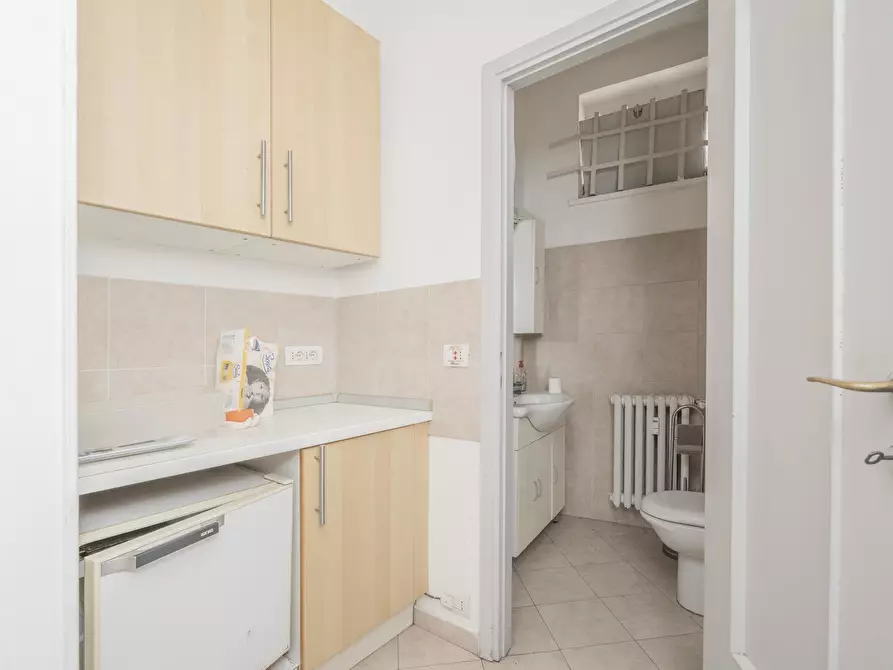 Immagine 25 di Ufficio in vendita  in corso monte cucco 135 a Torino