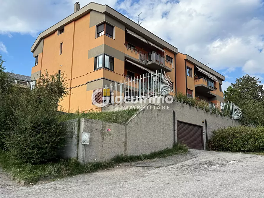 Immagine 1 di Quadrilocale in vendita  in Via Siracusa a Potenza