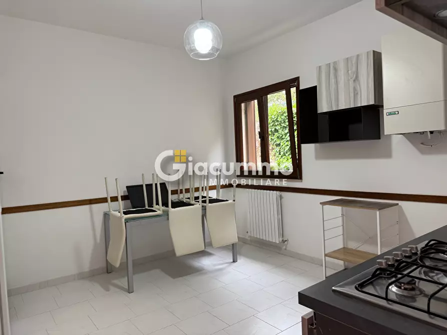 Immagine 8 di Quadrilocale in affitto  in Via Rifreddo 300 a Potenza